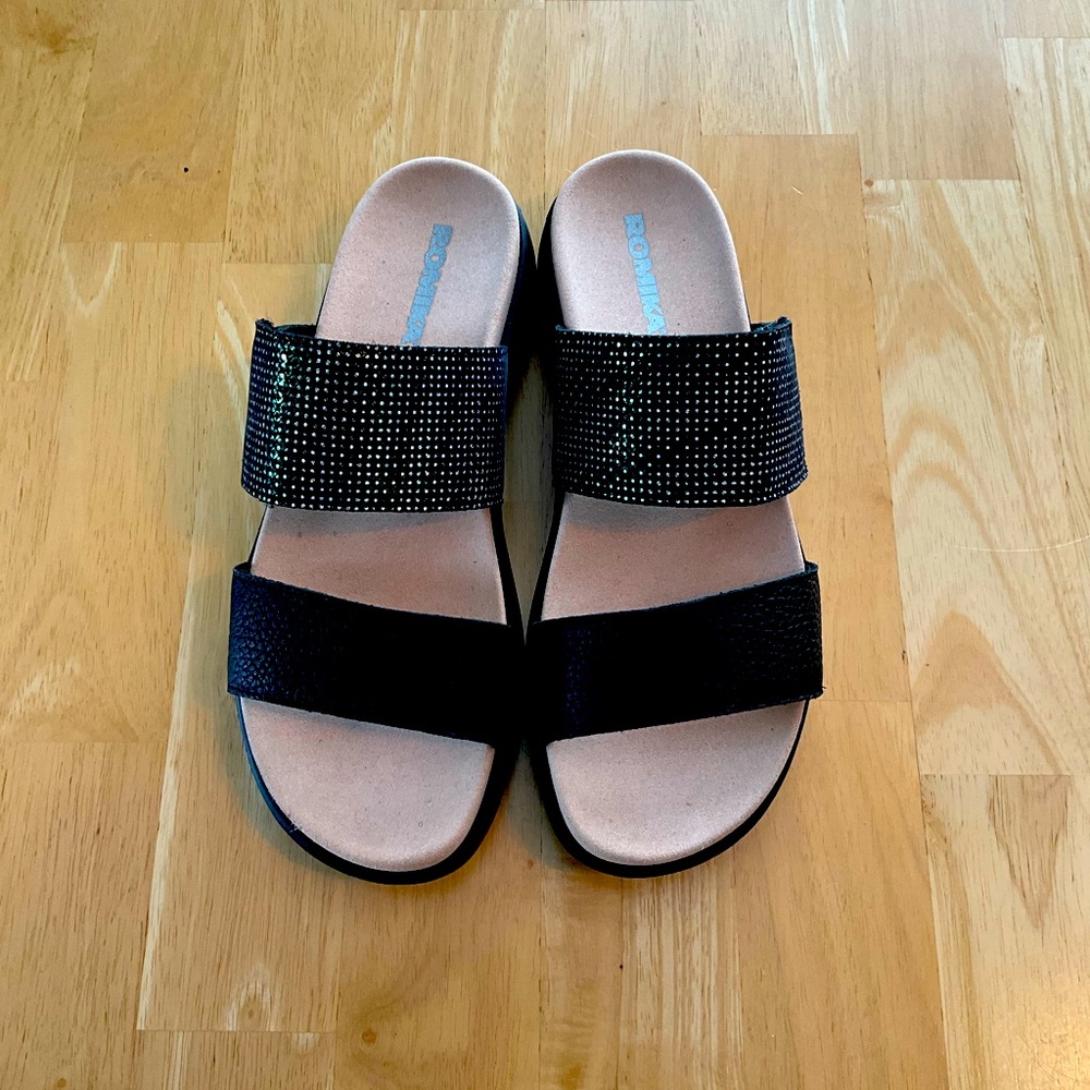 Romika Borneo slides